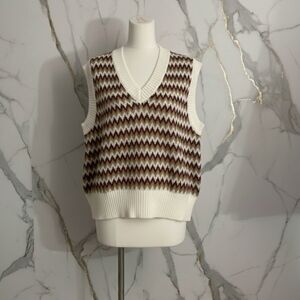Chevron Patterned Sleeveless Sweater - Cream and Brown